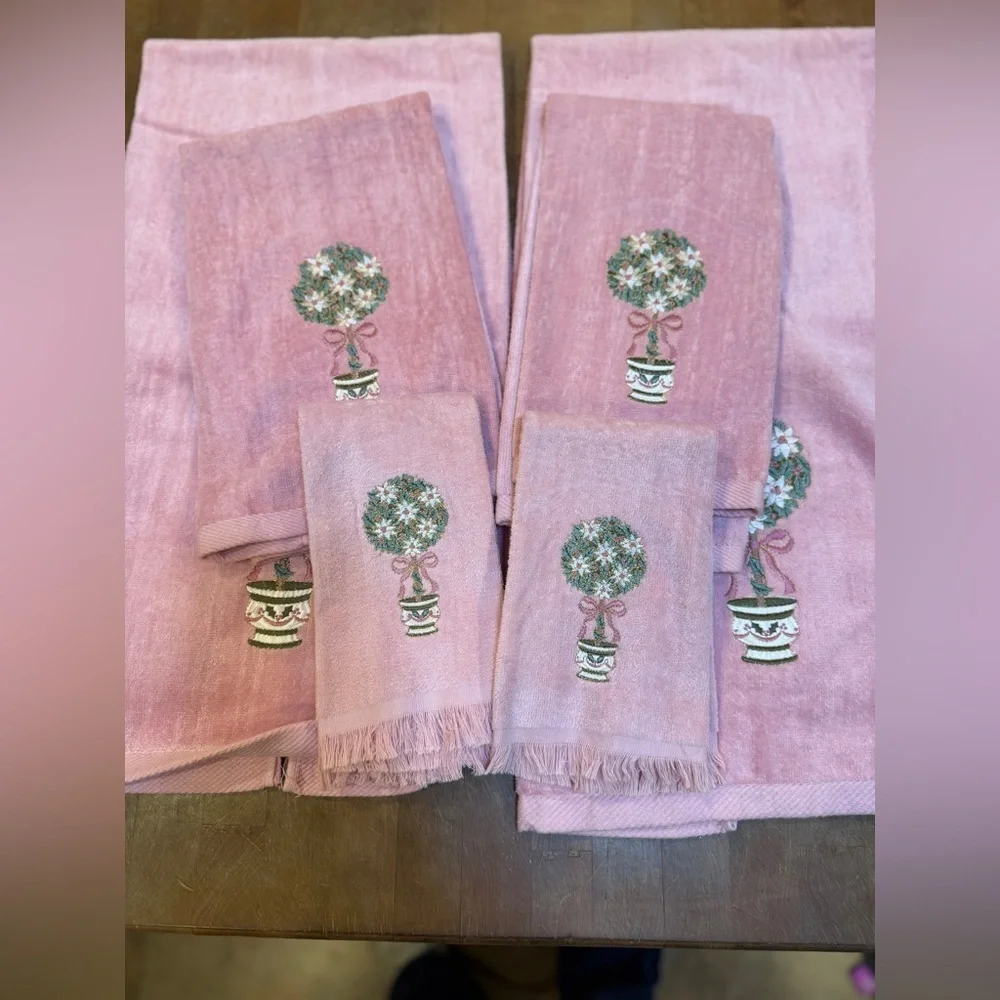 Vintage Pink Embroidered Topiary Towel Set Bath Towels Hand Towels Wash Cloths
